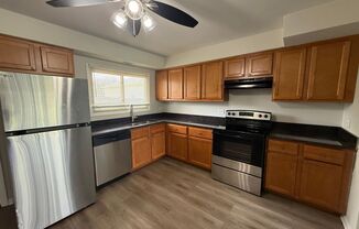 325 Oak Ridge