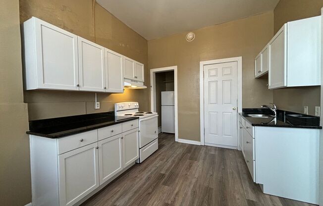 3 beds, 1 bath, 1,100 sqft, $1,392, Unit 2