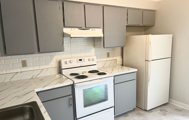 CCH5114--Apple Knoll Townhomes