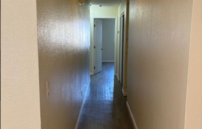 3 beds, 2 baths, 1,050 sqft, $2,650, Unit 2573-02