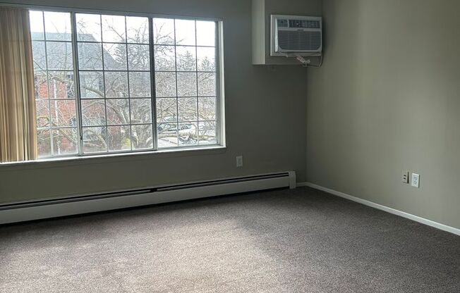 Medford Place Apartments - Updated 1 Bed / 1 Bath