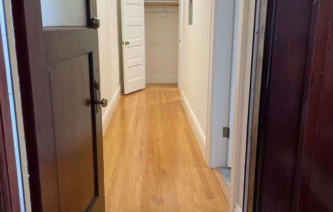 Studio, 1 bath, 500 sqft, $2,100, Unit Unit 5