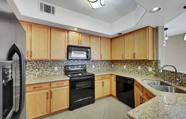 3 beds, 2 baths, $1,800, Unit UNIT 124