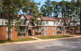 Laurel Woods Apartments in Greenville
