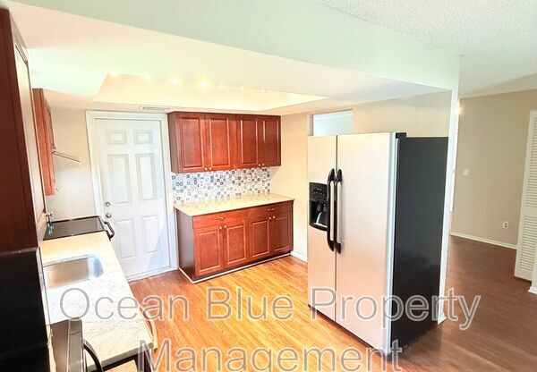 329 ROYAL PALM DR