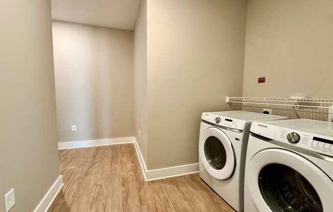 3 beds, 2 baths, 1,333 sqft, $2,050, Unit 1-B101