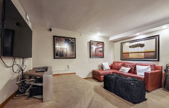 Studio, 1 bath, $1,540