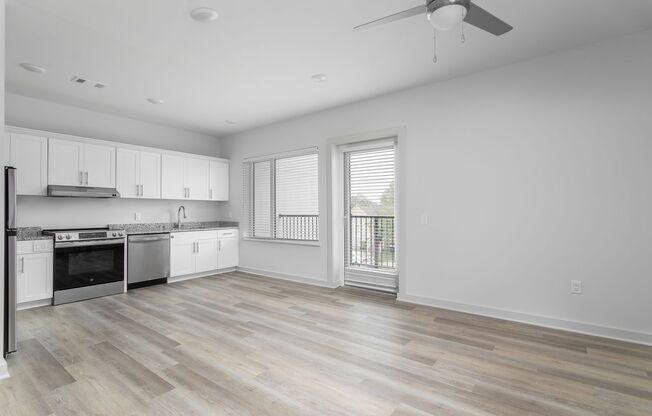 1 bed, 1 bath, 724 sqft, $1,600, Unit 160