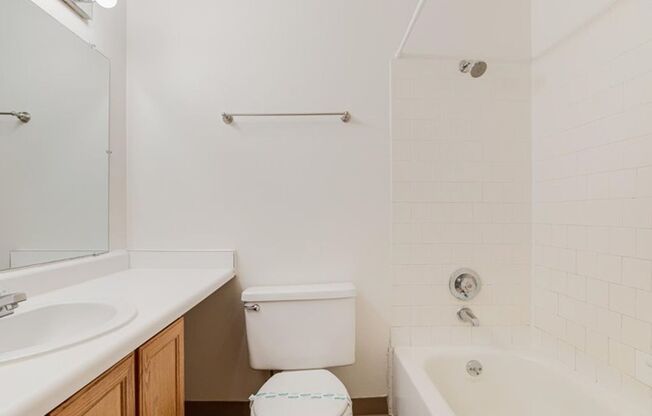 1 bed, 1 bath, 547 sqft, $1,350, Unit 4