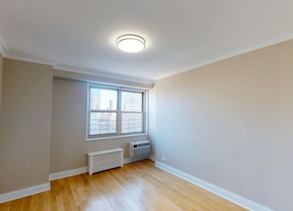 2 beds, 2 baths, $8,295, Unit 19H