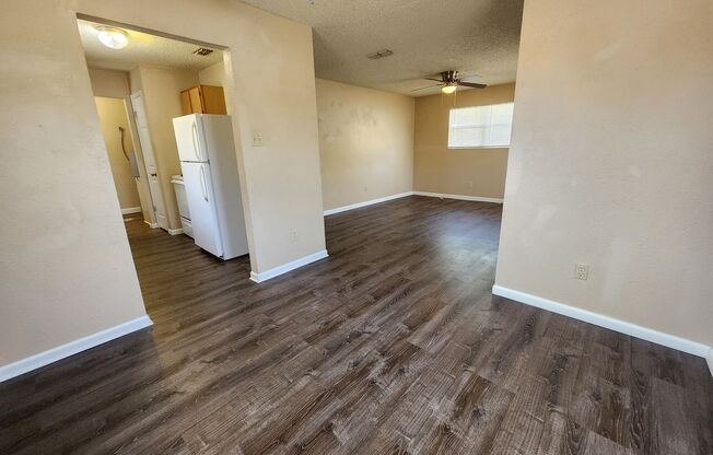 3 beds, 2 baths, $1,425