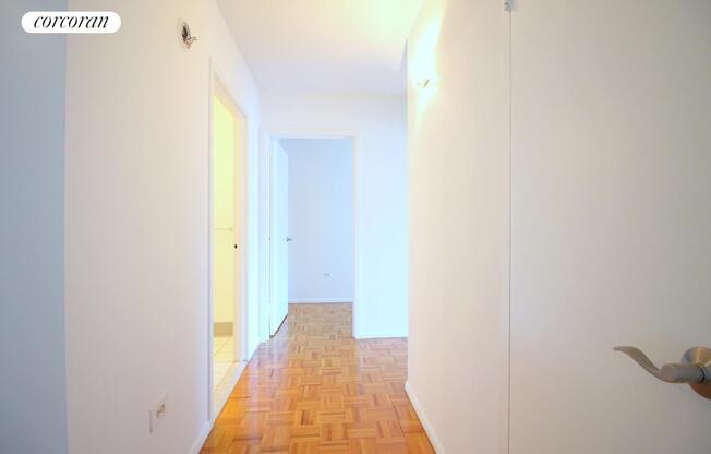 2 beds, 2 baths, $8,000, Unit 7G