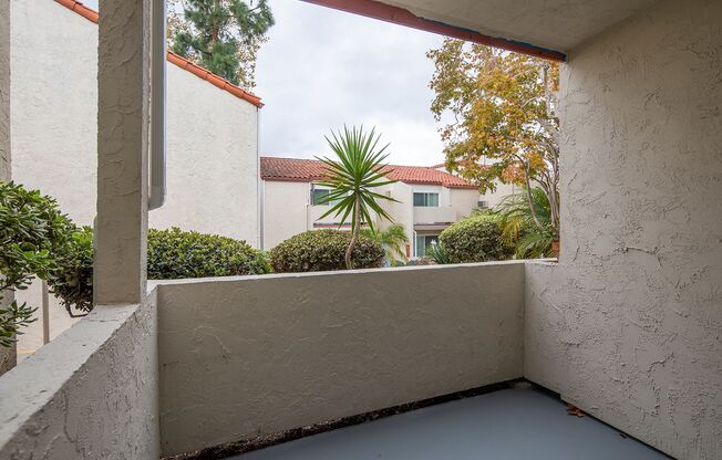 1 bed, 1 bath, 690 sqft, $2,195, Unit 075