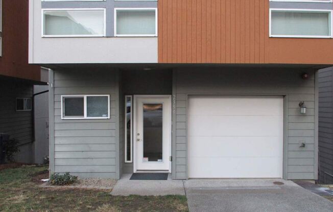 2359 Yakima Ave