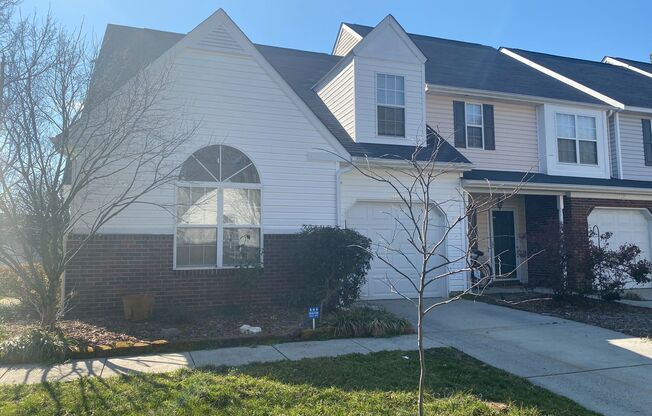 Move in ready, 2-story Townhome located in Elizabeth Townes Subdivision!