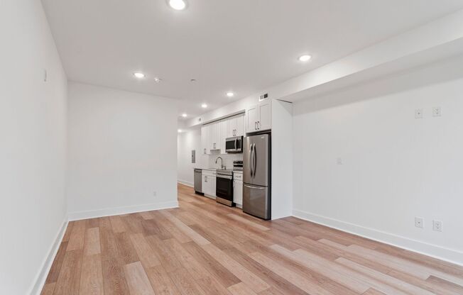 2904 West Diamond Street