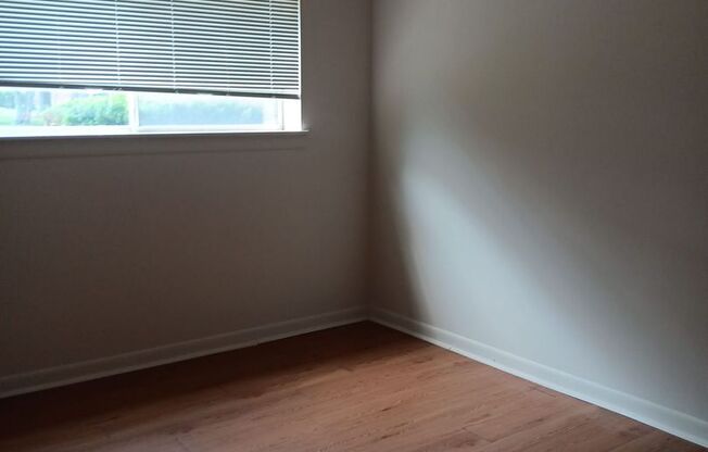 2 beds, 1 bath, 950 sqft, $1,085, Unit K19 Manor