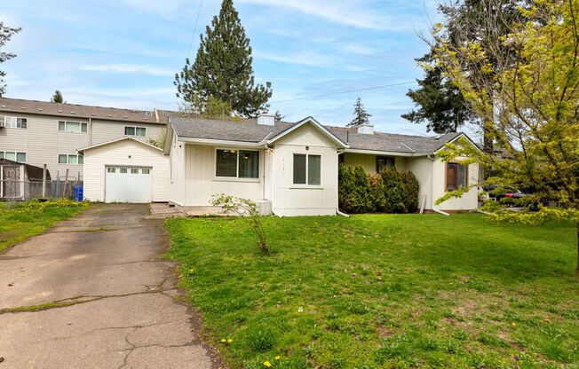 12021 - 12031 NE Holladay St.