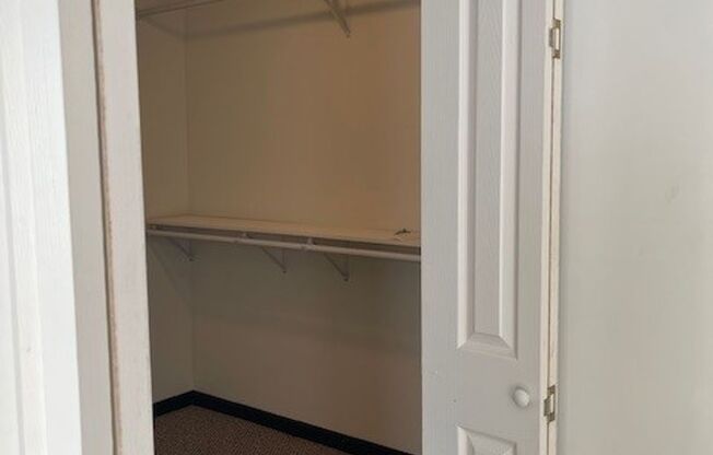 6800-6 Willowbrook Blv