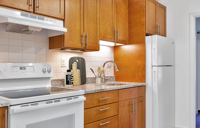 Warren Avenue Apartments