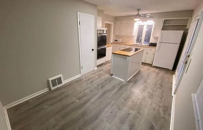 4610-4616 E Linwood Blvd-4 Plex
