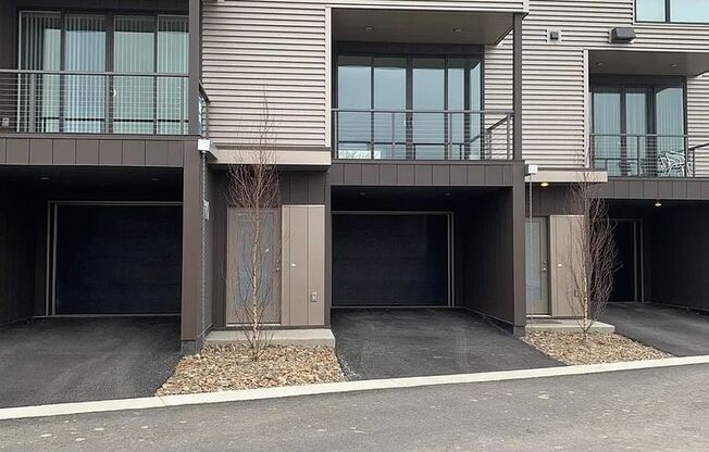 High end Condo located at Top o the Rail Downtown Edge at The Rail