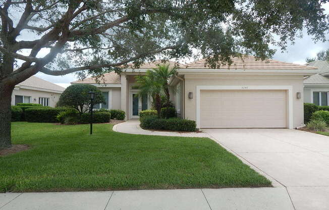 SUMMER/ FALL FURNISHED  3/2 IMMACULATE POOL HOME - ROSEDALE COMMUNITY