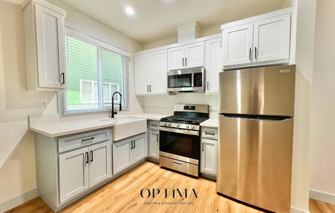 Studio, 1 bath, 400 sqft, $1,725, Unit 108