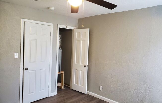 1 bed, 1 bath, $600, Unit 504 S Osage unit 6