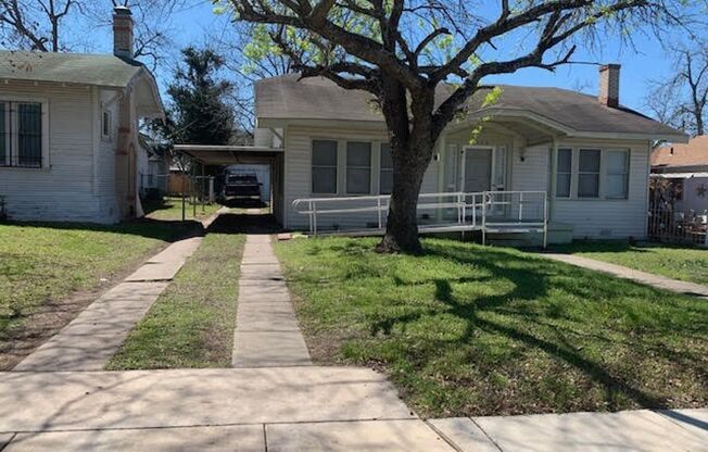 3 beds, 1 bath, $1,500