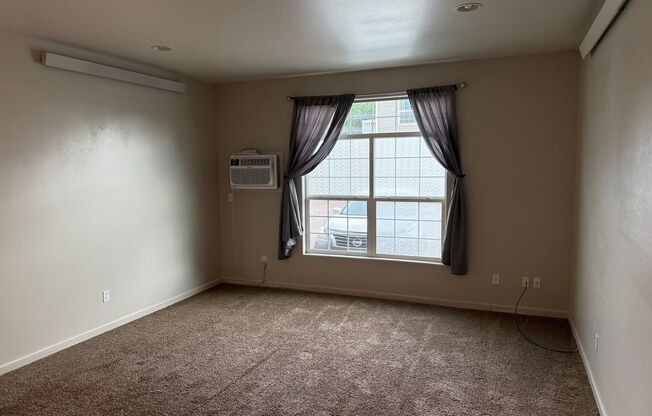 1930 Monte Vista Dr