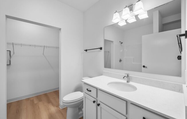 2 beds, 2 baths, 965 sqft, $1,600, Unit 332