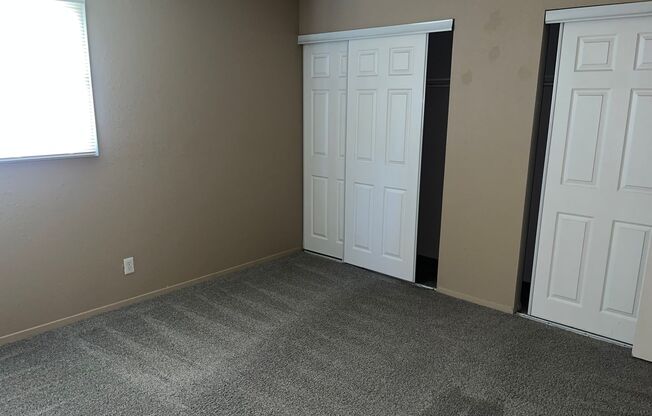 1 bed, 1 bath, 850 sqft, $1,050, Unit 10-17