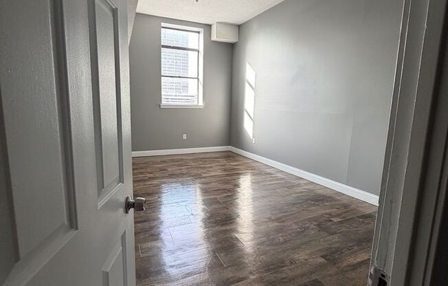 2 beds, 1.5 baths, 1,345 sqft, $2,165, Unit 112