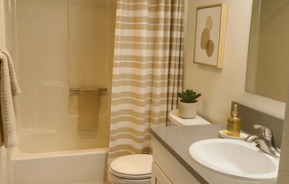Thornton Creek Apartments