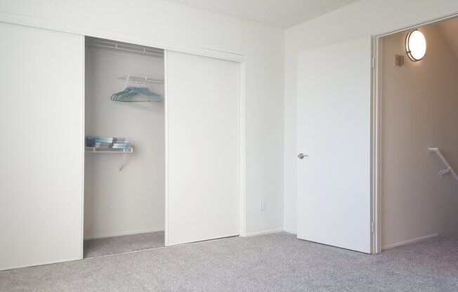 2 beds, 2 baths, 950 sqft, $3,200, Unit 8555-113