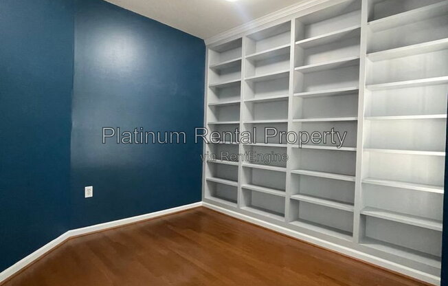3 beds, 2.5 baths, 2,069 sqft, $2,095, Unit 10