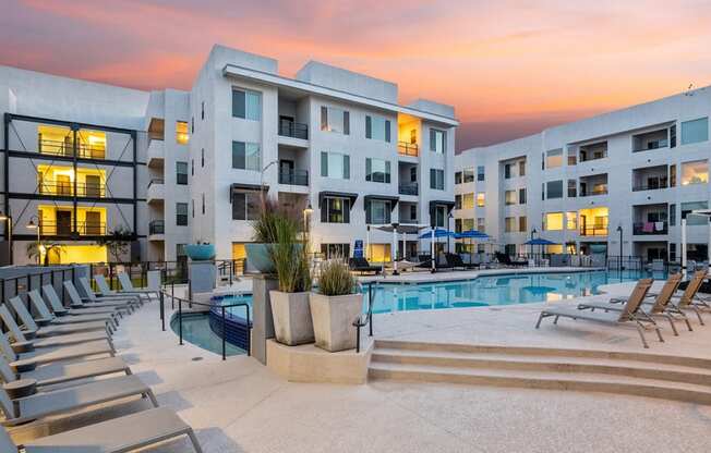 Skywater at Tempe Town Lake - Pool Deck