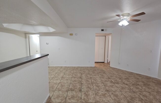 1 bed, 1 bath, 500 sqft, $995, Unit 115