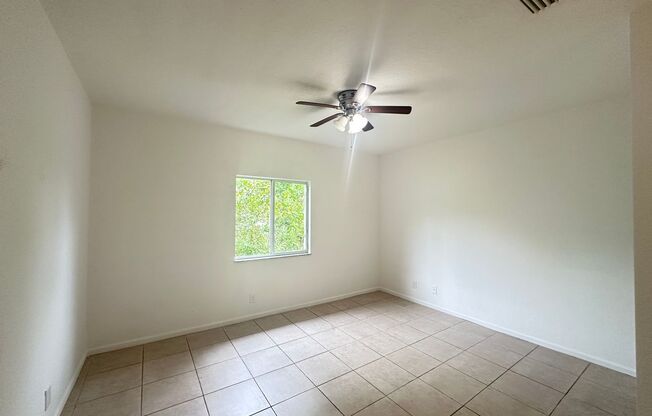 3 beds, 2 baths, $1,800, Unit # 1223