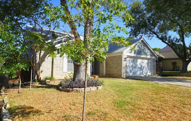 Great Home Near Randolph AFB - Realtor Commission: $500