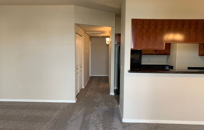 2 bed 2 bath Unit In The Heart of Tempe!