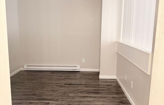 Studio, 1 bath, 520 sqft, $895, Unit 107