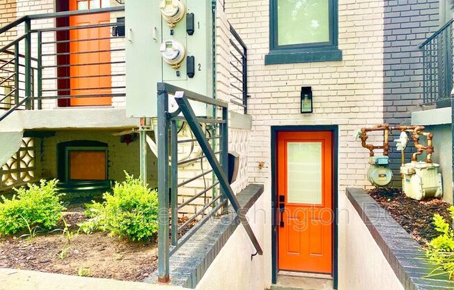 1618 Gales St, NE Unit B