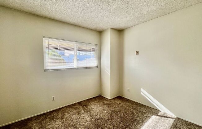 2 beds, 1 bath, $2,745, Unit Unit A