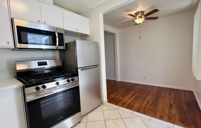 2005-15 Grand Ave and 4327-33 Morrell St