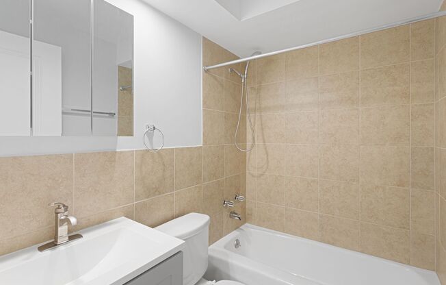 Studio, 1 bath, 320 sqft, $1,425, Unit 101