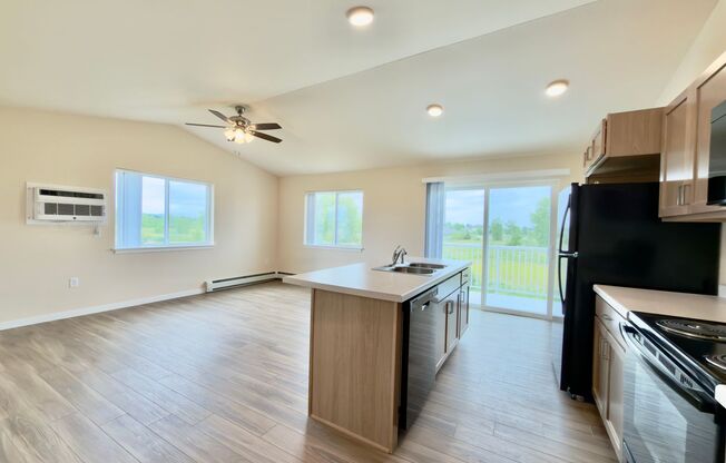 1 bed, 1 bath, 743 sqft, $1,499, Unit EC 4242-03