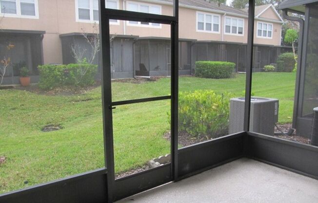 SUPER 3 BDRM TOWNHOUSE IN REGENCY OAKS!
