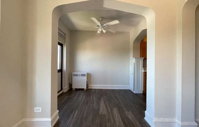 Ceiling fans in Dining Nook at 1033 W Loyola, Chicago, 60626